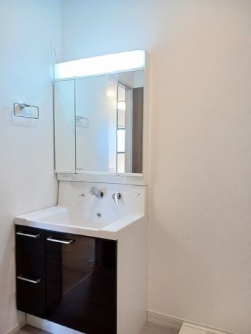 洗面設備　忙しい朝には欠かせない洗面所です