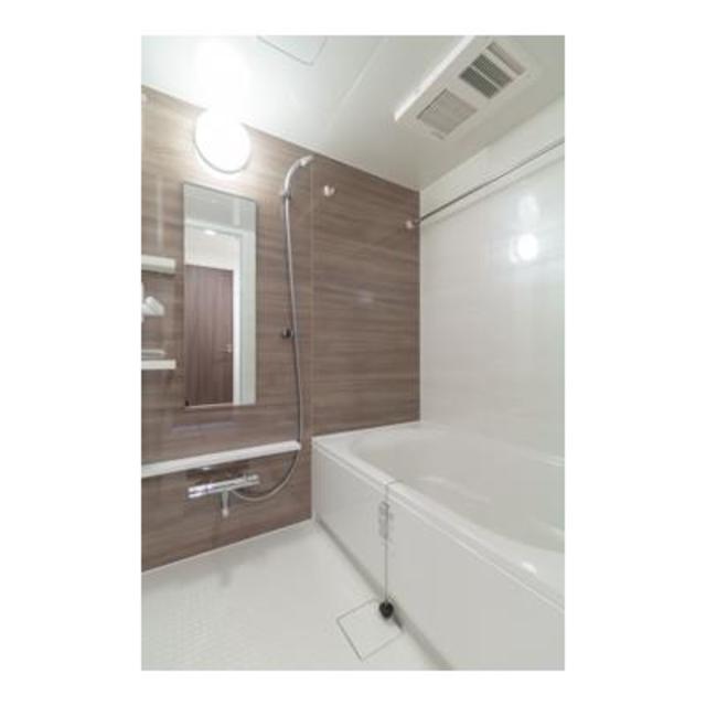 バス・シャワールーム　※写真は同タイプ住戸です。