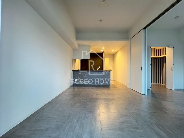 居室・リビング　同マンション別部屋：参考写真