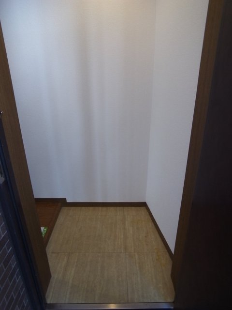 玄関　明るい玄関です