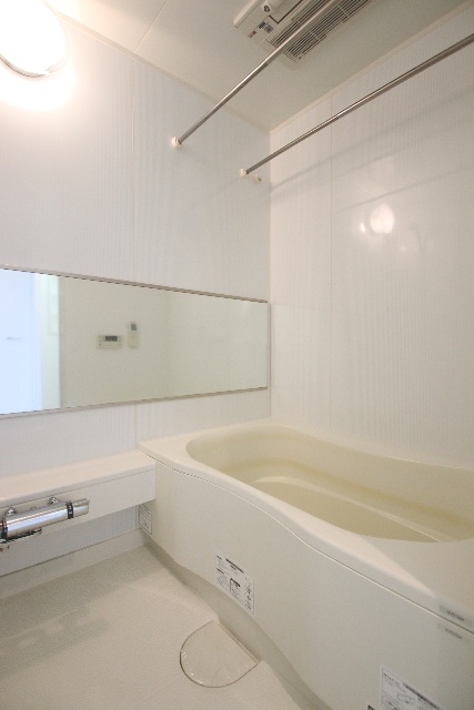 バス・シャワールーム　※別室の参考写真の為、現況優先です。