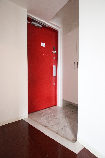 玄関　※別室の参考写真の為、現況優先です。