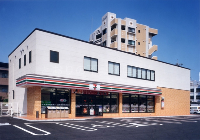 コンビニ　セブンイレブン宮崎広島2丁目店（コンビニ）まで21m