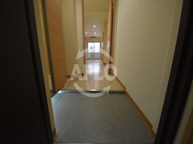 玄関　ZERO　ONE谷町　玄関