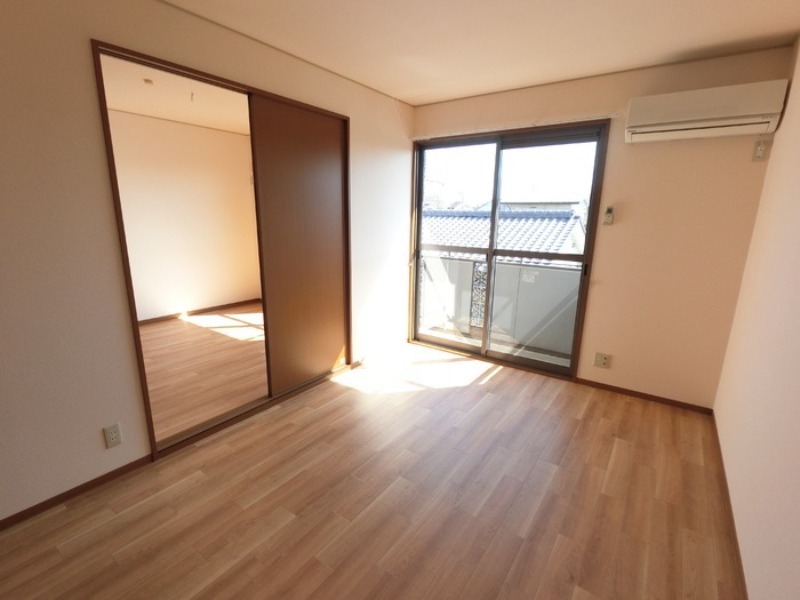 居室・リビング　図面と現状に相違がある場合には現状を優先