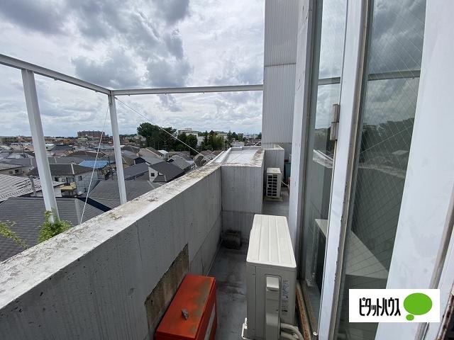 バルコニー　同物件別室写真