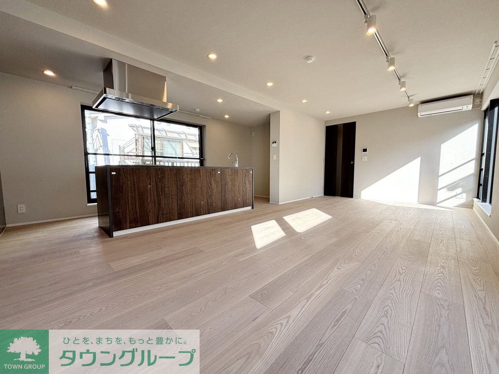 居室・リビング　エントランス