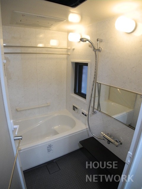 バス・シャワールーム　超充実設備の分譲リースです。