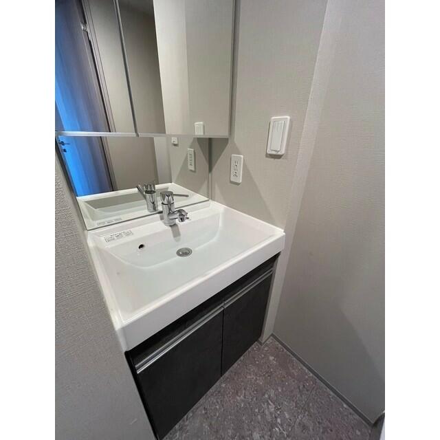 洗面設備　※参考写真（同タイプ・別部屋）