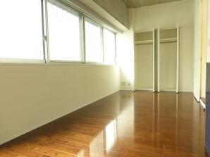 居室・リビング　別号室参考写真