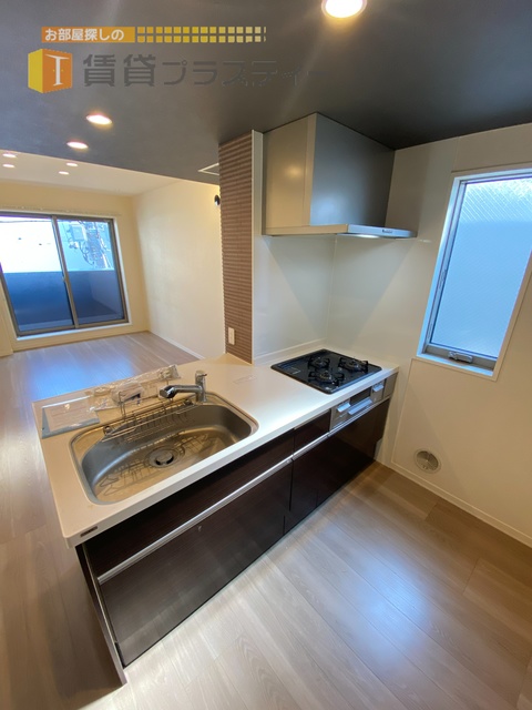 キッチン　会話が弾むカウンターキッチンです。