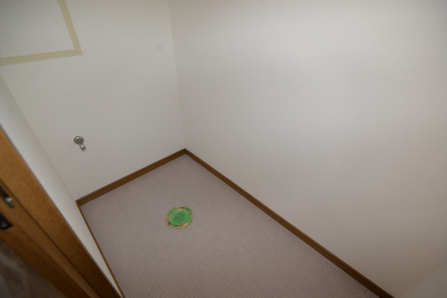 トイレ　新品ウォシュレット付トイレ設置予定