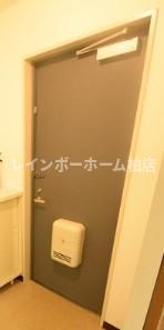 玄関　落ち着いた玄関です