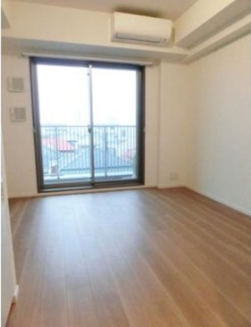 居室・リビング　室内