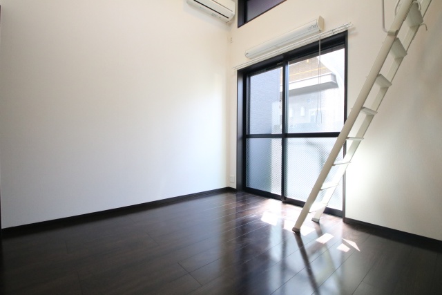 居室・リビング　※別室の参考写真の為、現況優先です。