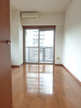 居室・リビング　★角部屋、二面採光、風通しも良好★