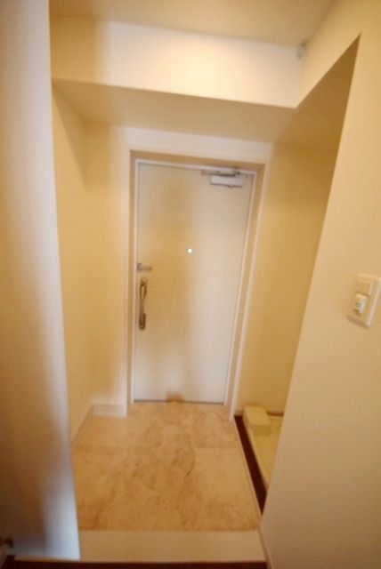 玄関　★お問い合わせはタウンハウジングまで★