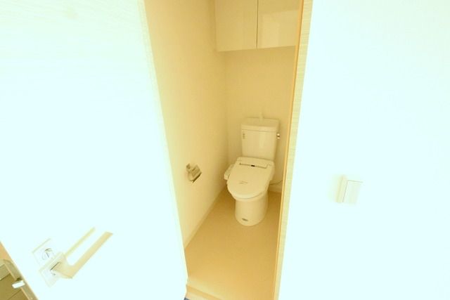 トイレ　★ウォシュレット・棚あり★