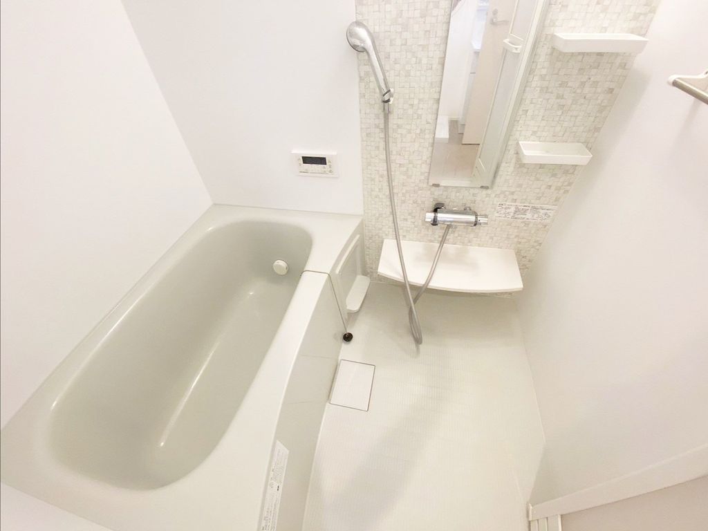 バス・シャワールーム　バス