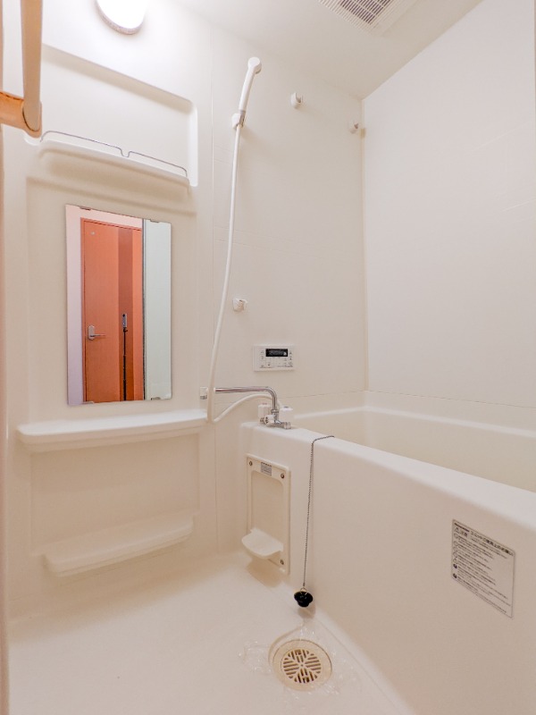 バス・シャワールーム　図面と現状に相違がある場合には現状を優先