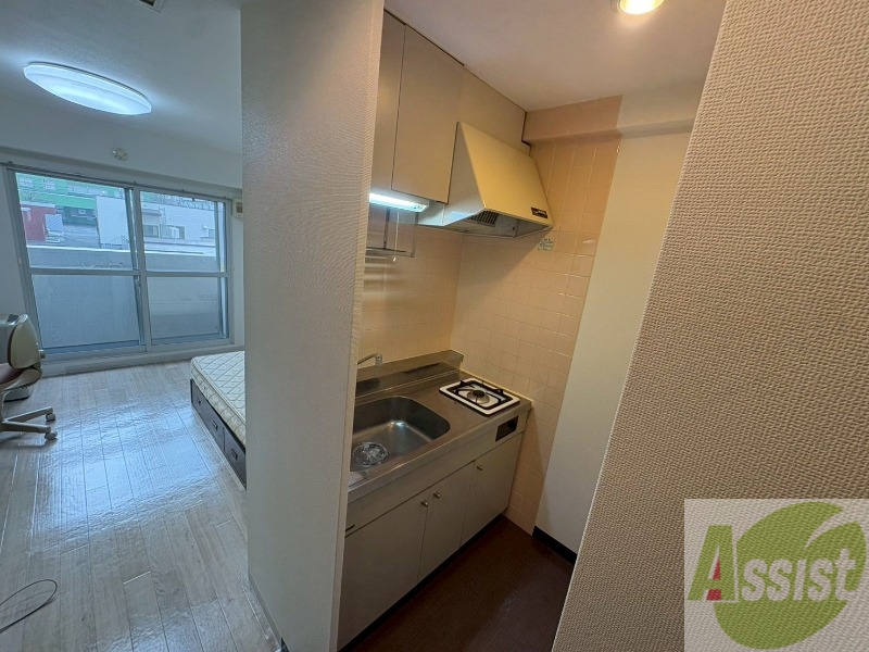 キッチン　こちらはキッチン。調理スペースもあり使いやすそうです。