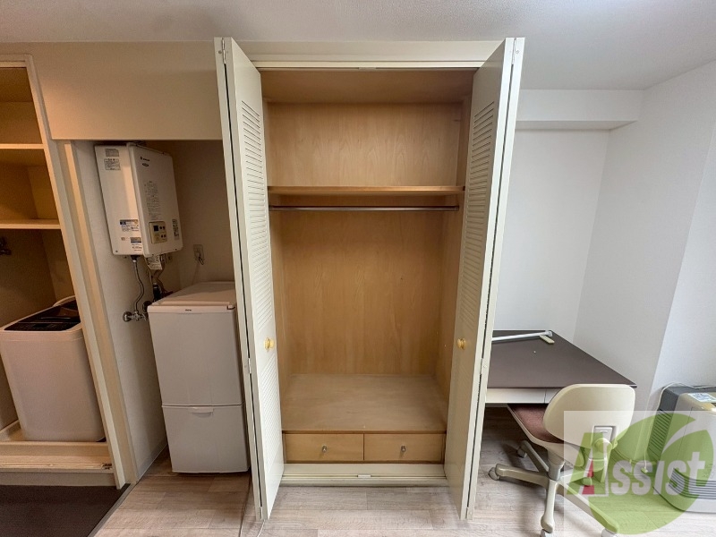 収納　クローゼットがありました。お洋服や荷物はここへ