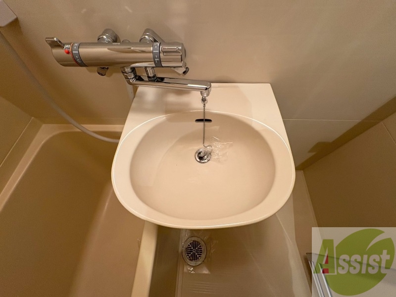 洗面設備　洗面台。身支度にはかかせないですよね～。