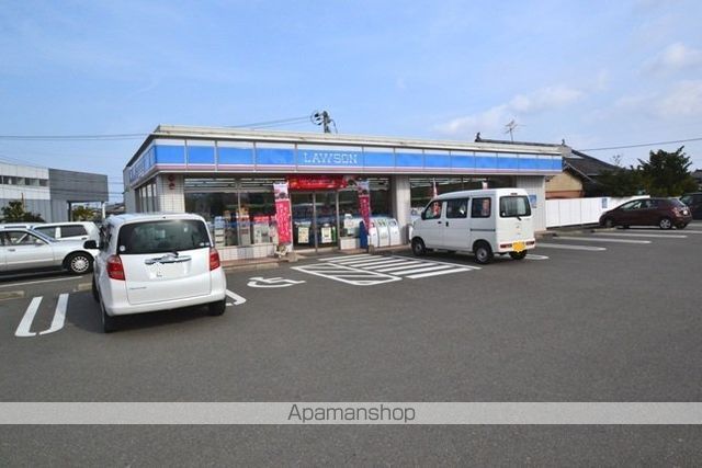 コンビニ　ローソン（コンビニ）まで684m