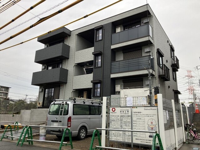 建物外観　建築中の画像となります。