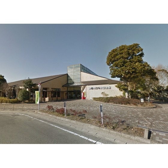 図書館　神栖市立中央図書館（図書館）まで494m