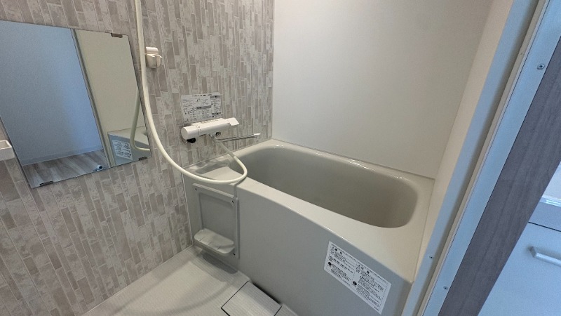 バス・シャワールーム　バスルーム