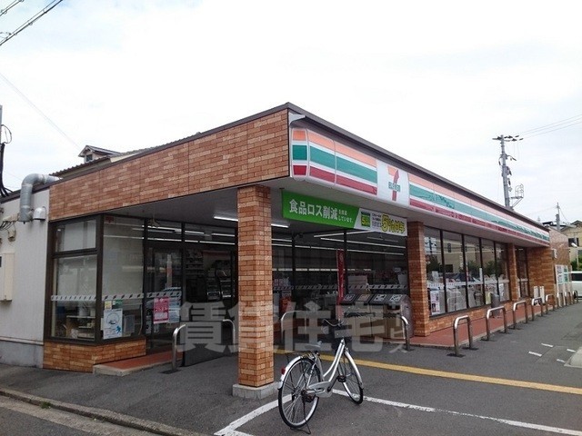 コンビニ　セブンイレブン　堺東雲東町店（コンビニ）まで202m