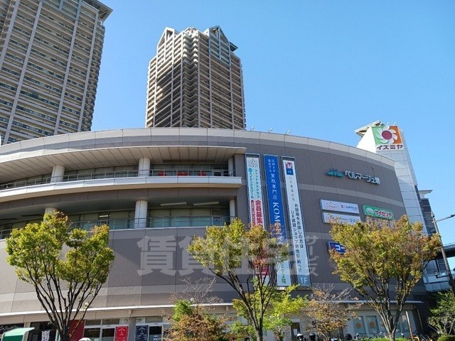 スーパー　デイリーカナート　堺市駅前店（スーパー）まで377m