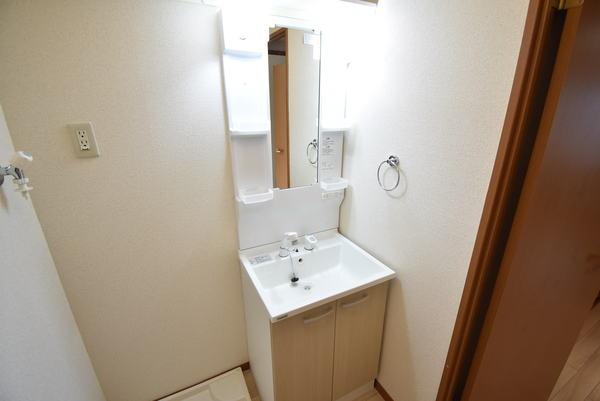 洗面設備　同仕様写真