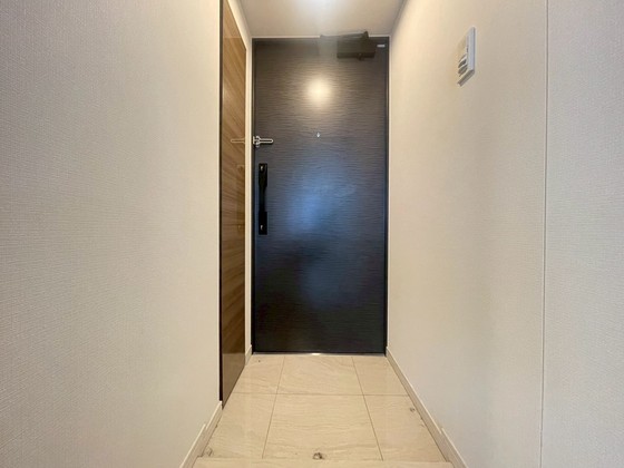 玄関　※別部屋の写真です