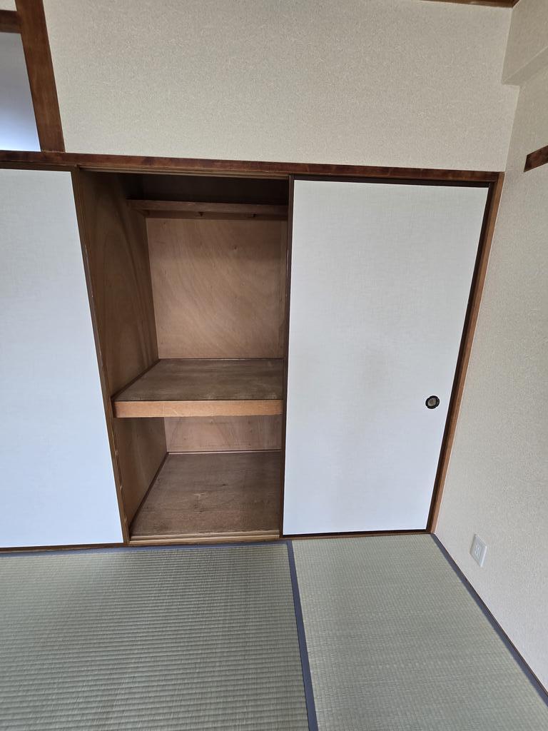 収納　和室には押入