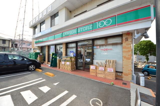 コンビニ　ローソンストア100八王子山田店（コンビニ）まで712m