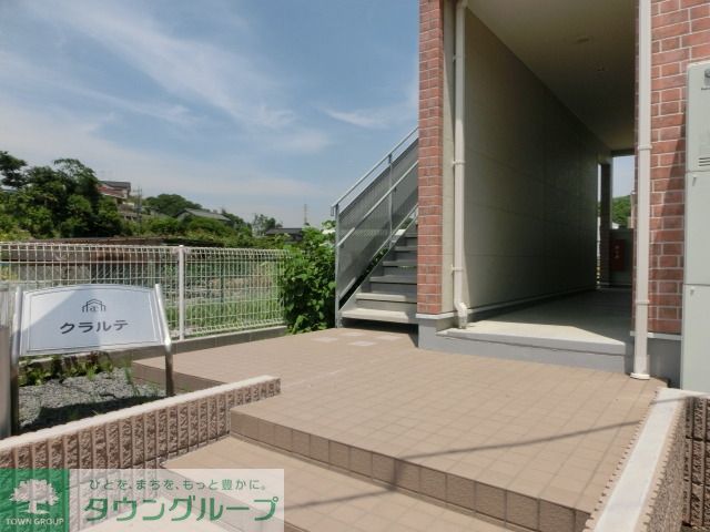 エントランス　お問合せはタウンハウジングまで！※現地待合わせ相談可能