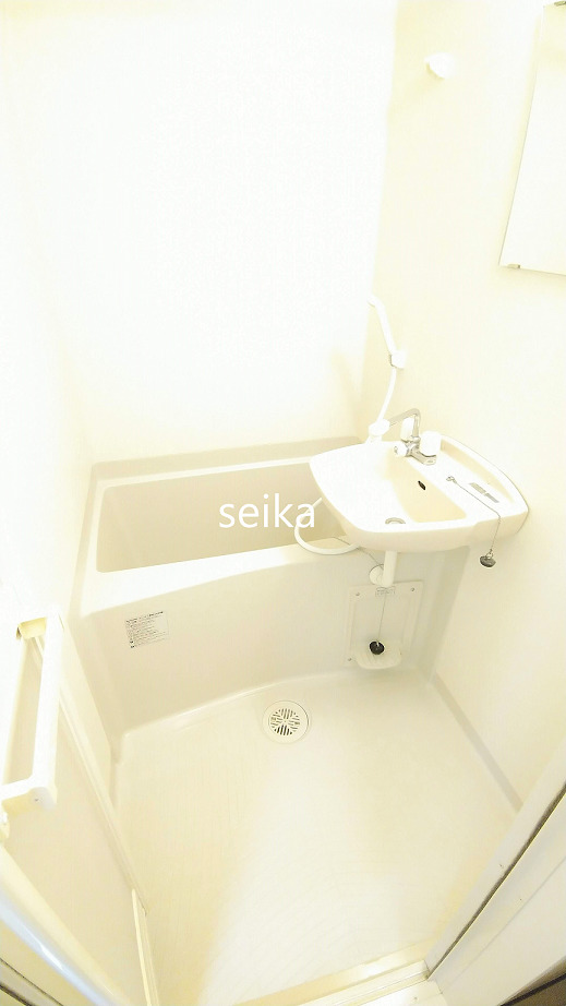 バス・シャワールーム　バストイレ別