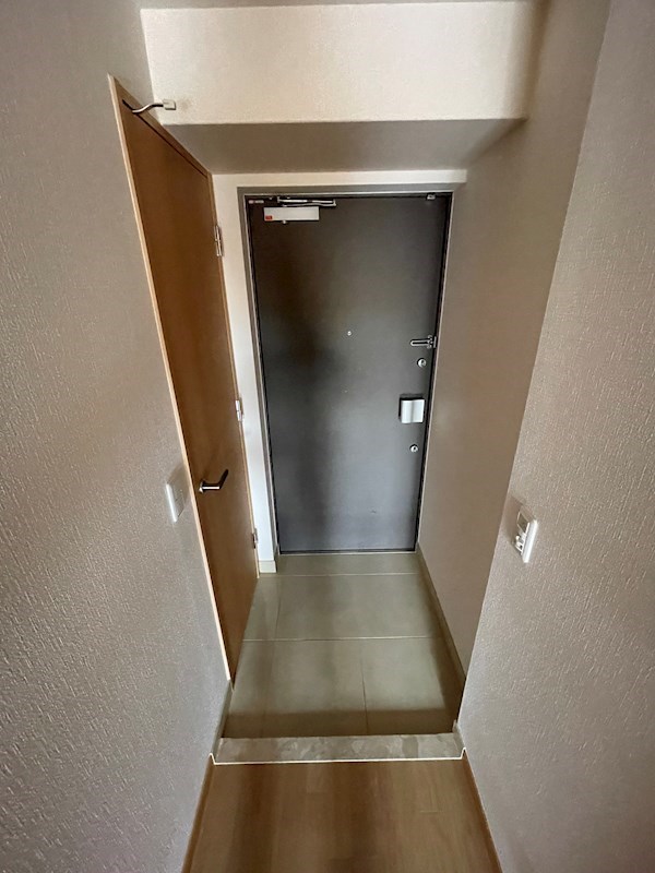 玄関　※他のお部屋です、ご参考までに