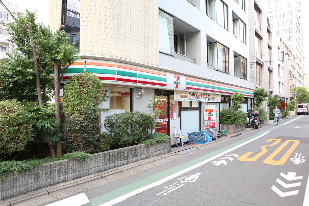 コンビニ　セブンイレブン目黒柳通り店（コンビニ）まで172m