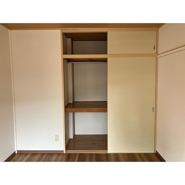 収納　東洋室