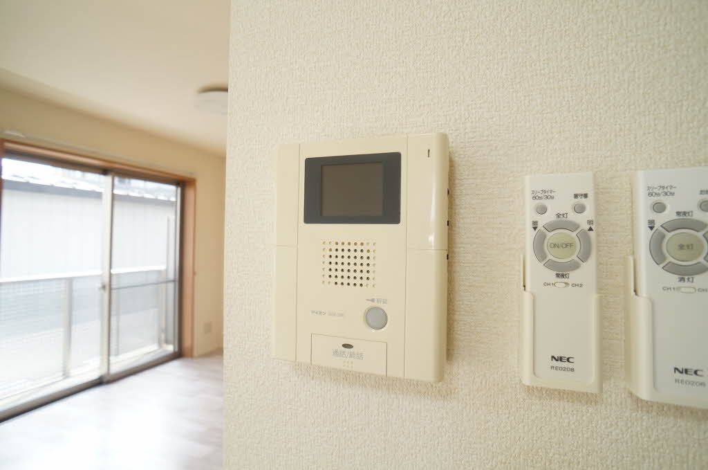 セキュリティ　モニタ付きドアホン