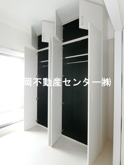 地下鉄七隈線 渡辺通駅 徒歩8分 15階建 築8年の内装写真