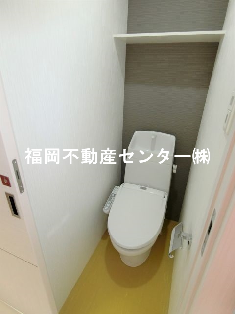 地下鉄七隈線 渡辺通駅 徒歩8分 15階建 築8年のトイレ写真