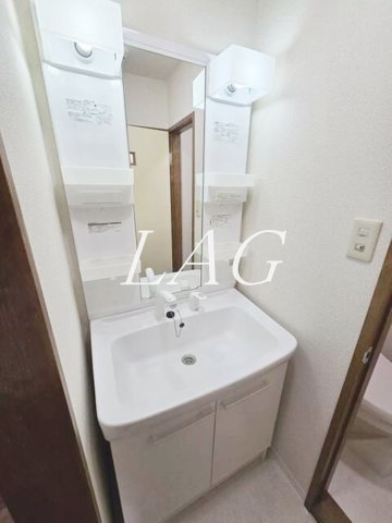 洗面設備　独立洗面台です。