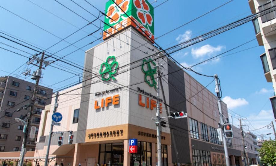 スーパー　ライフ西小岩店（スーパー）まで120m
