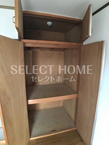 収納　たっぷりとした収納スペースです 同型タイプ