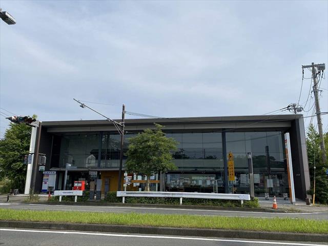 郵便局　藤沢慶応前郵便局（郵便局）まで414m