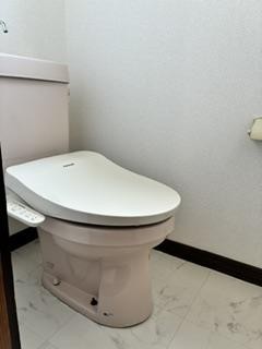 トイレ　ゆったりとした空間のトイレです